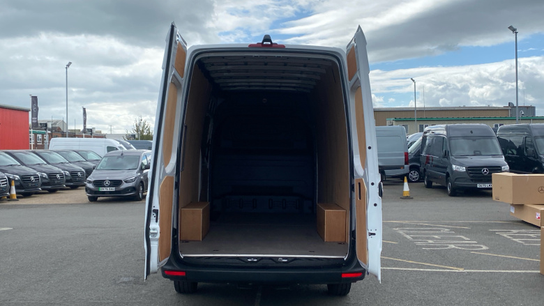 Mercedes-Benz Sprinter 315Cdi L3 Diesel Rwd 3.5t H2 Pro Van 9G-Tronic